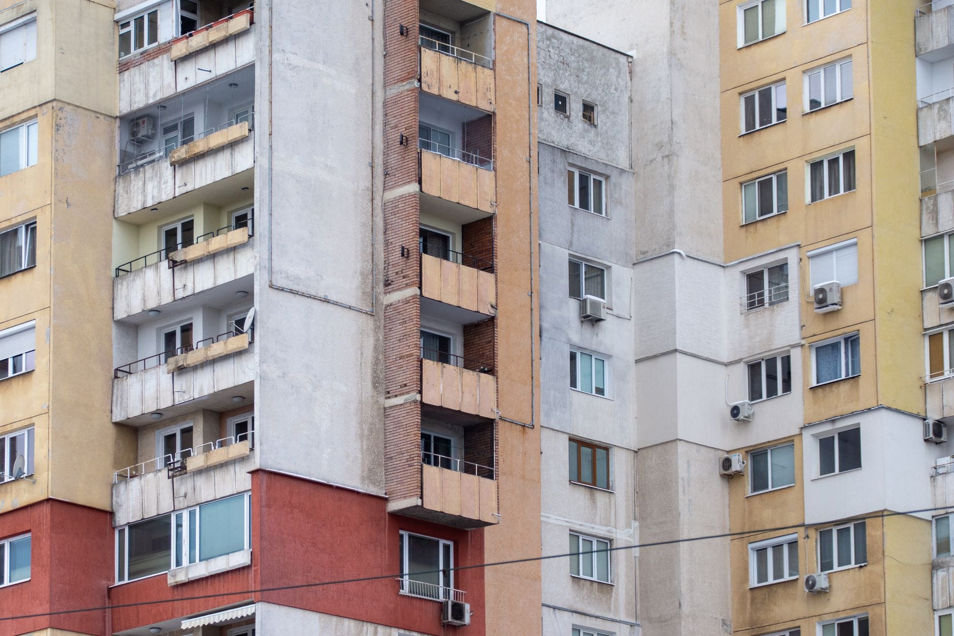 Les Obligations Cruciales du Bailleur en Habitation : Leçons de Jurisprudence pour l'Investisseur Averti